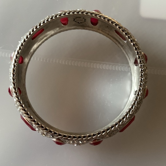 Bracelet with silver toned background   Diamond and gem stone design. - Picture 3 of 7